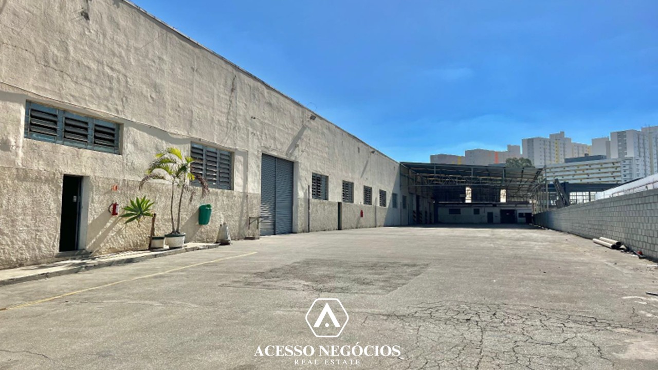 GALPÃO MONOUSUÁRIO NA VILA LEOPOLDINA - 4316 M² - D111