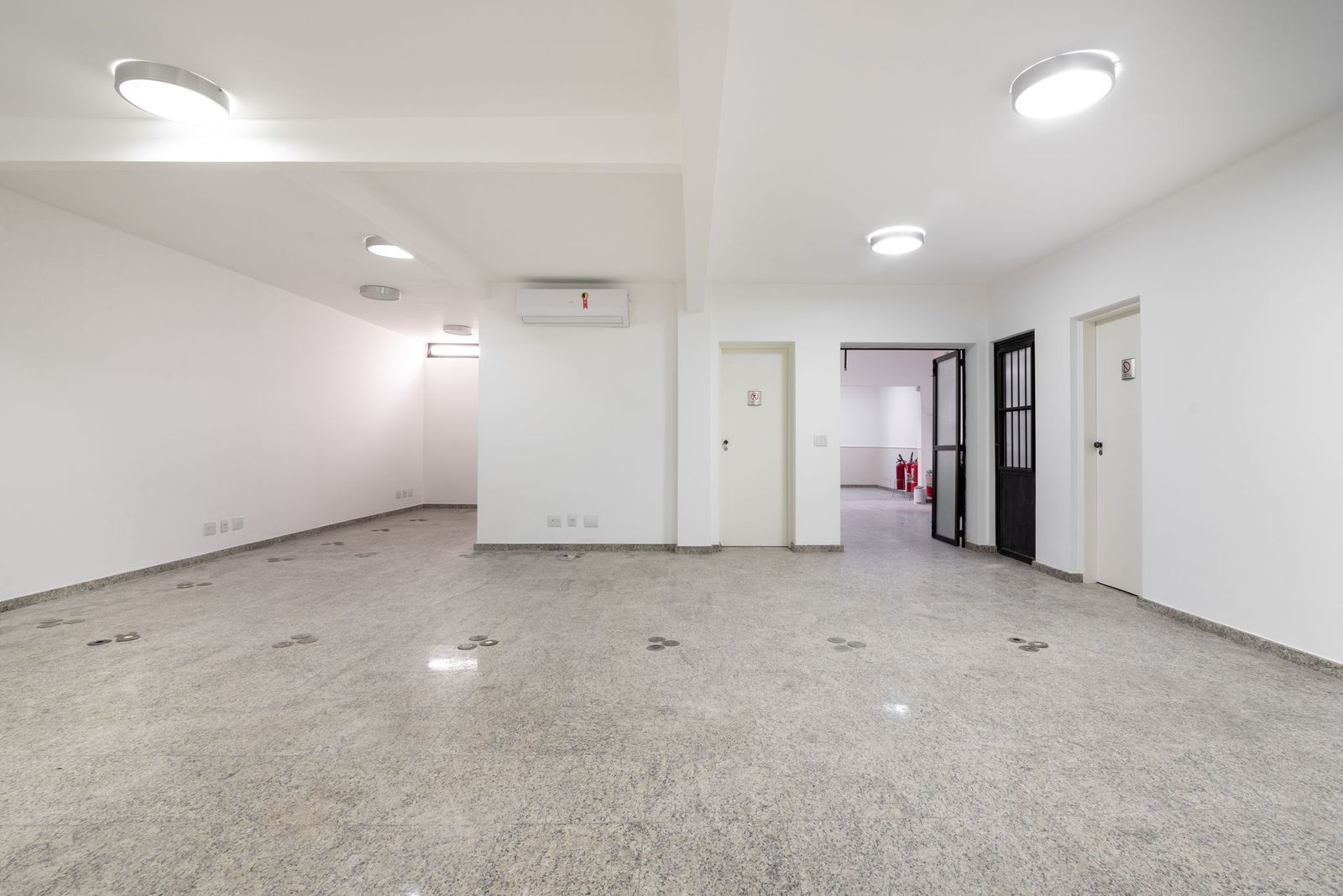 IMÓVEL COMERCIAL 220 M² PARA VENDA INDIANÓPOLIS