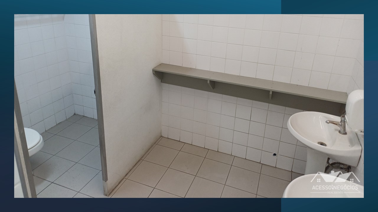 PONTO COMERCIAL MULTIUSO - 700 M²  - COM ELEVADOR  - 17 VAGAS - D913