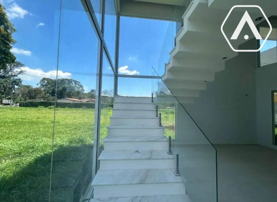 Imagens do imóveis CASA DE CONDOMÍNIO-  VARGEM GRANDE - VENDA