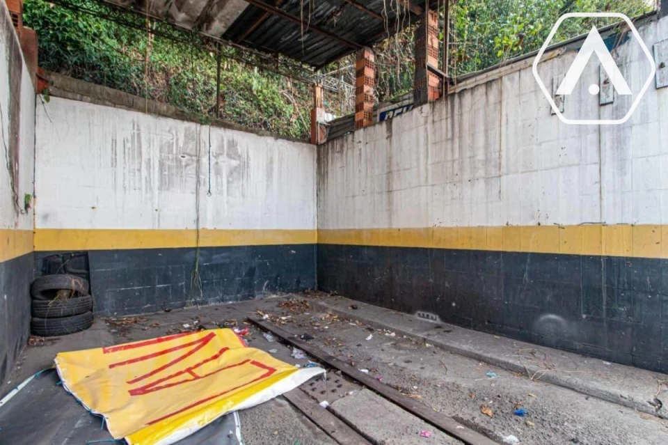 TERRENO  1067 M²  - LOCAÇÃO