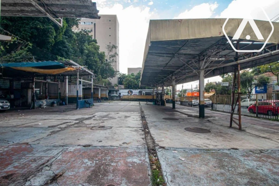 TERRENO  1067 M²  - LOCAÇÃO