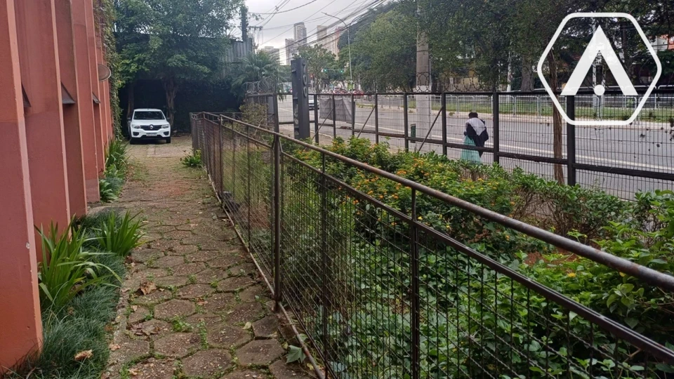 PRÉDIO CORPORATIVO NA V HAMBURGUESA -  VENDA E LOCAÇÃO