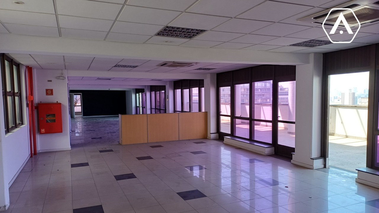 LAJES  CORPORATIVAS  NO CENTRO - LOCAÇÃO  - 2760 M²