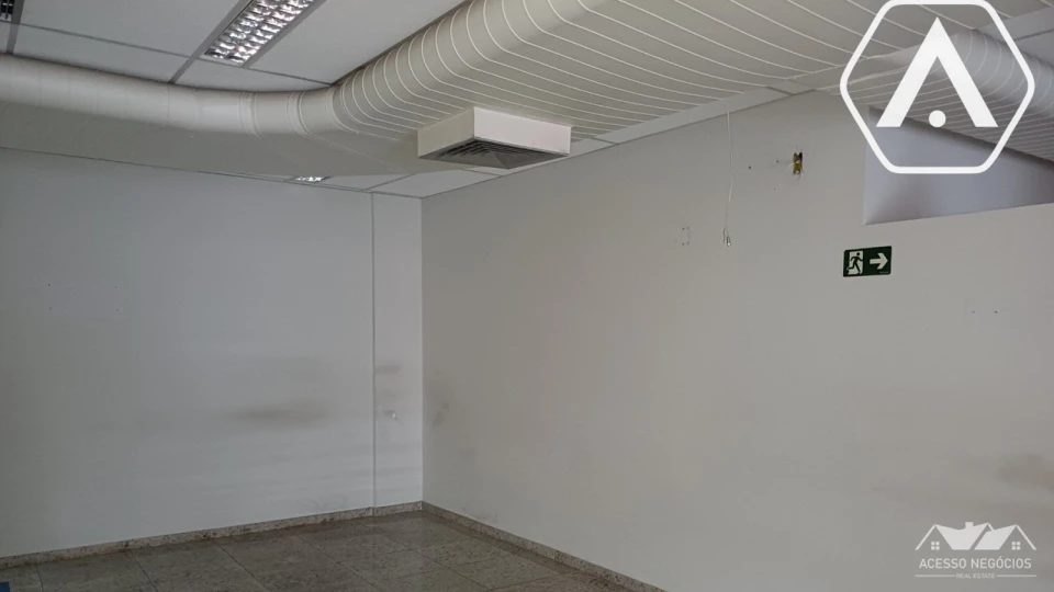 IMOVEL COMERCIAL NO ALTO DE PINHEIROS - LOCAÇÃO  - 569 M²