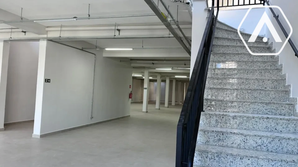 IMOVEL COMERCIAL NO CAMBUCI- VENDA E LOCAÇÃO