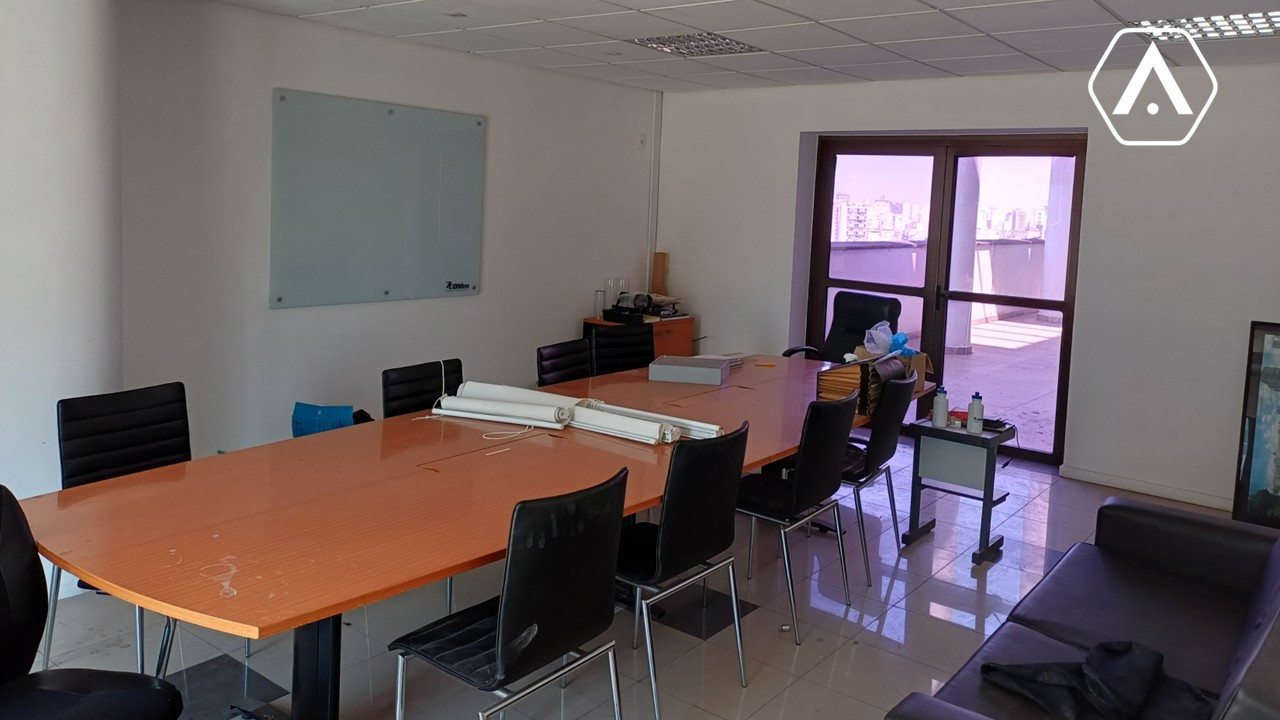 LAJES  CORPORATIVAS  NO CENTRO - LOCAÇÃO  - 2760 M²