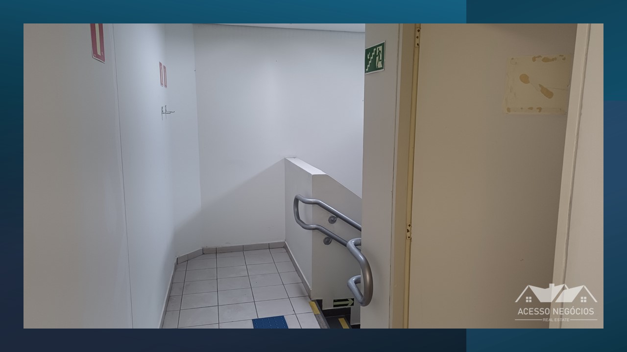 PONTO COMERCIAL MULTIUSO - 700 M²  - COM ELEVADOR  - 17 VAGAS - D913