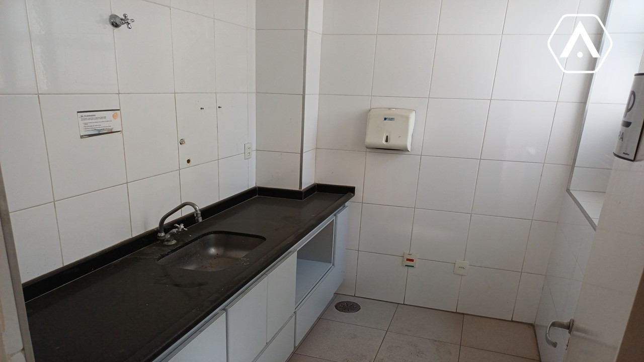 LAJES  CORPORATIVAS  NO CENTRO - LOCAÇÃO  - 2760 M²