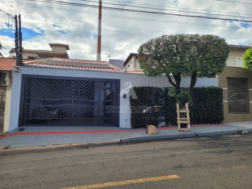 RESIDÊNCIA A VENDA Z.O