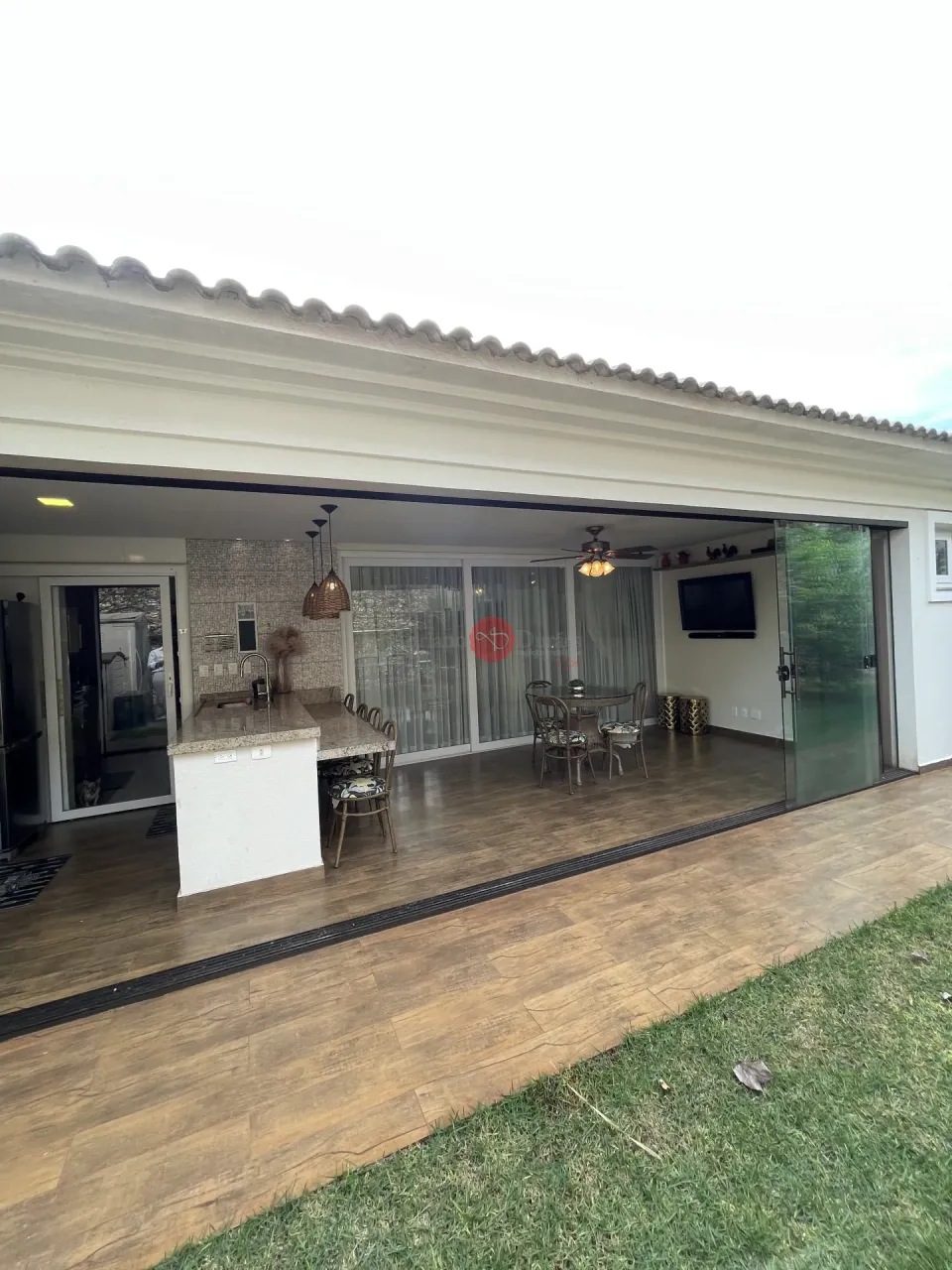 CASA A VENDA CONDOMÍNIO SUN LAKE