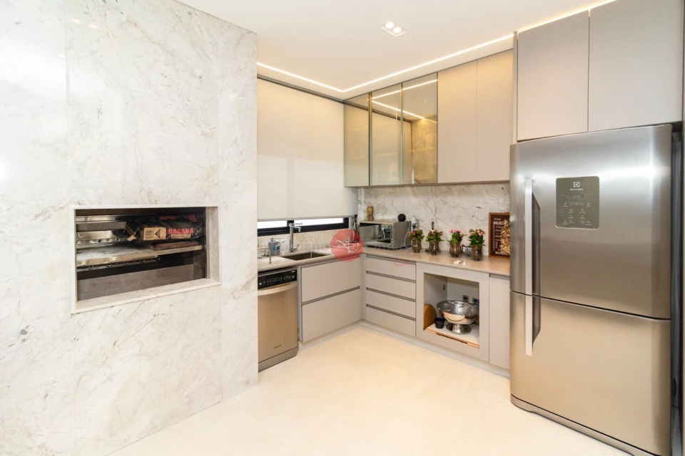 CONDOMINIO ROYAL PARK & RESIDENCE