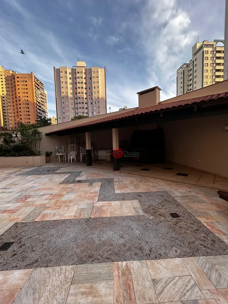 EDIFÍCIO SAN FRANCIS TOWERS