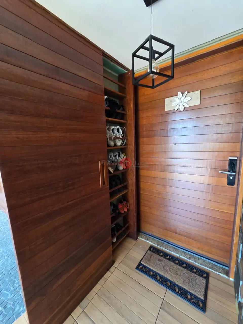 Imagens do imóveis Casa com 4 Suítes e 300 m² no Alphaville 2 em Londrina