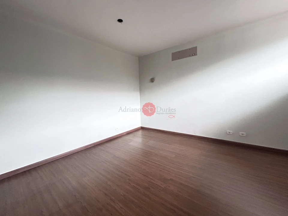 Avenida Maringá - Comercial