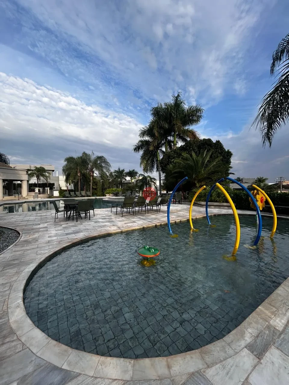 ROYAL MAISON RESIDENCE & RESORT