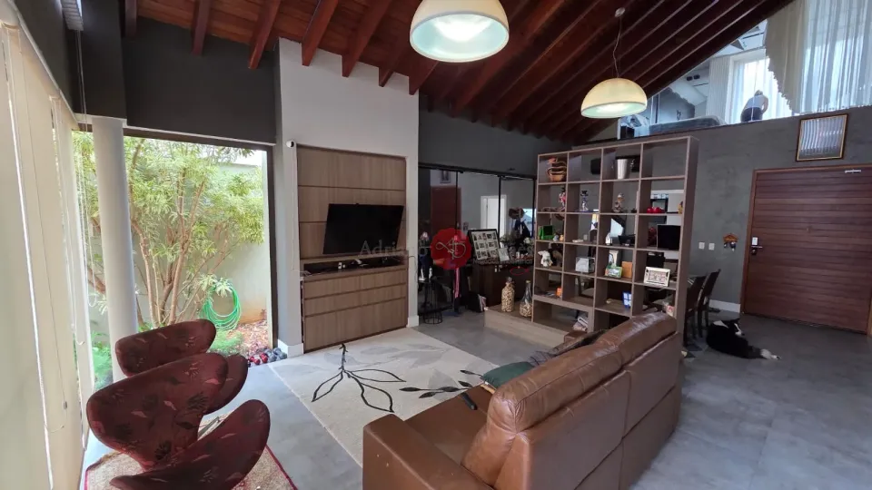 Imagens do imóveis Casa com 4 Suítes e 300 m² no Alphaville 2 em Londrina