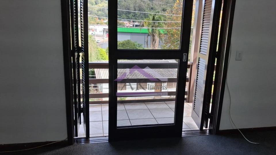 Apartamento com três quartos para locação no Centro de Picada Café, na Serra Gaúcha