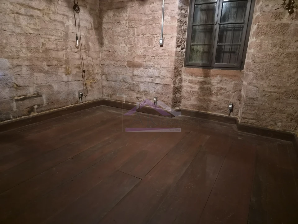 Imagens do imóveis Sítio com casa centenária e riacho a venda em Linha Nova na Serra Gaúcha