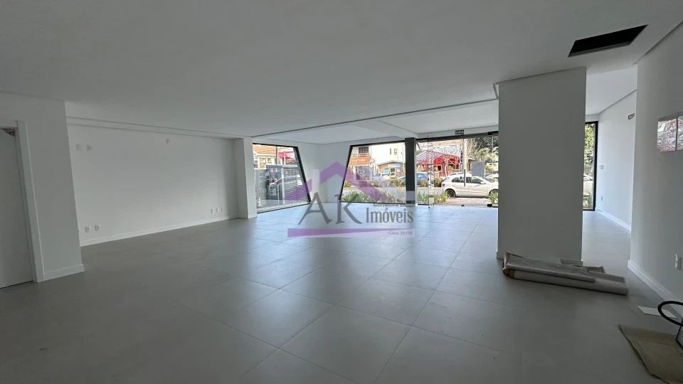 Sala comercial para locação no Centro de Nova Petrópolis, na Serra Gaúcha