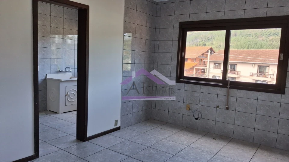 Apartamento com três quartos para locação no Centro de Picada Café, na Serra Gaúcha