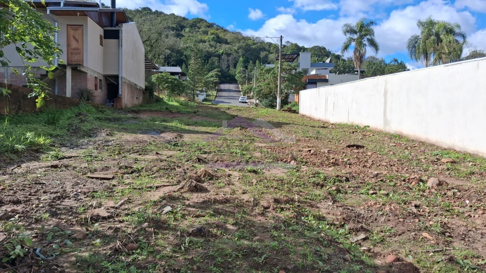 Terreno à venda no Centro de Picada Café, na Serra Gaúcha