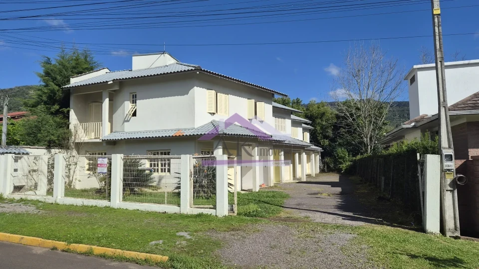 Sobrado com dois quartos para locação, localizado no Bairro Joaneta, na cidade de Picada Café (Cópia)
