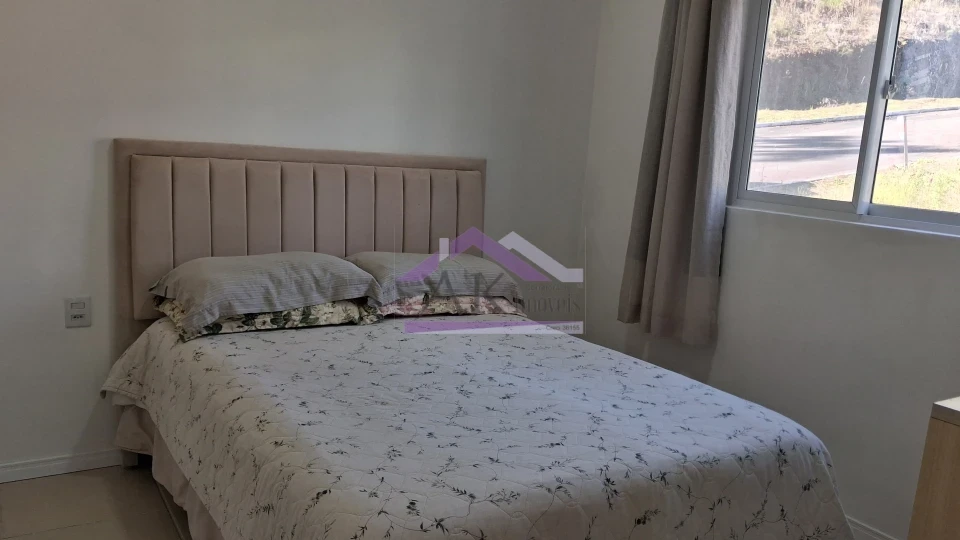 Casa com 1 suíte e com excelente localização, à venda em Picada Café, na Serra Gaúcha