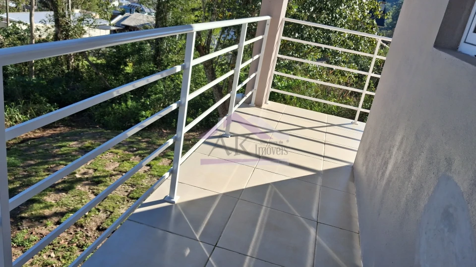 Casa com 1 suíte e com excelente localização, à venda em Picada Café, na Serra Gaúcha