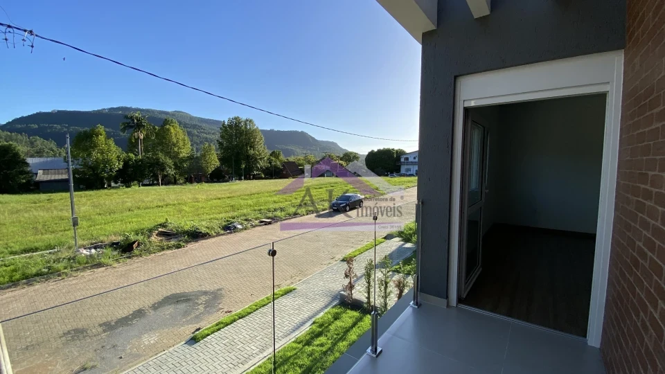 Imagens do imóveis Lindo sobrado com duas suítes para locação no Bairro Joaneta, em Picada Café