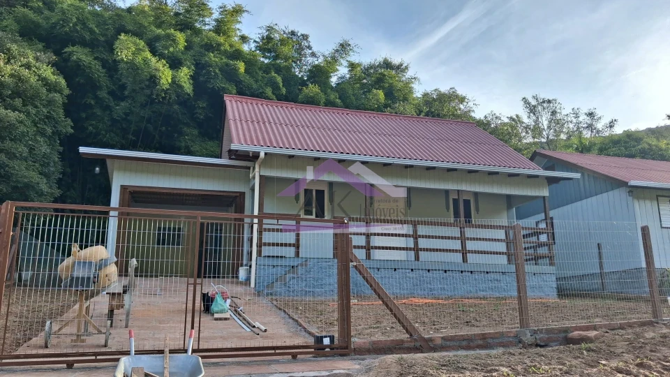 Aconchegante casa com 2 quartos para locação em Picada Café, na Serra Gaúcha