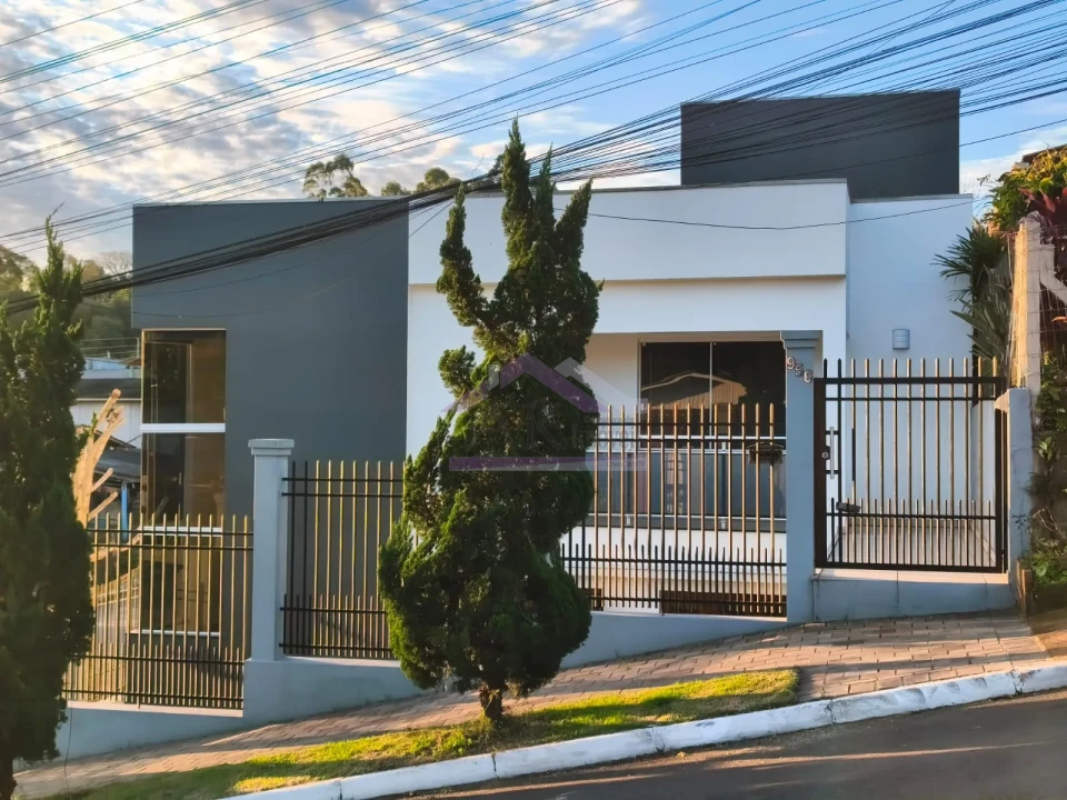 Imagens do imóveis Excelente terreno de esquina com duas casas à venda na cidade Ivoti