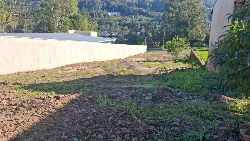 Terreno à venda no Centro de Picada Café, na Serra Gaúcha