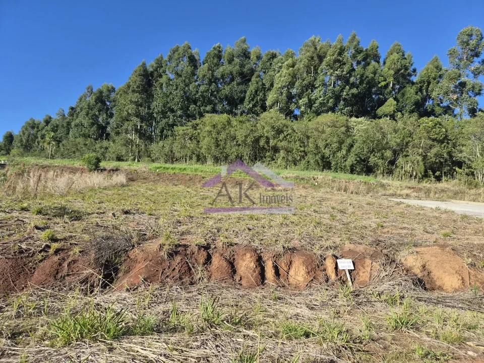 Excelente terreno de esquina à venda no Bairro Pinhal Alto, em Nova Petrópolis, na Serra Gaúcha