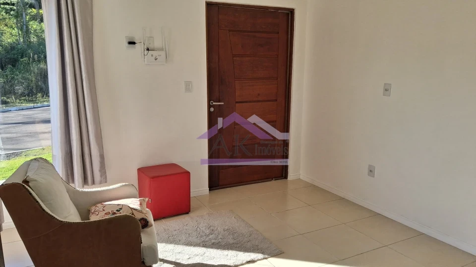 Casa com 1 suíte e com excelente localização, à venda em Picada Café, na Serra Gaúcha