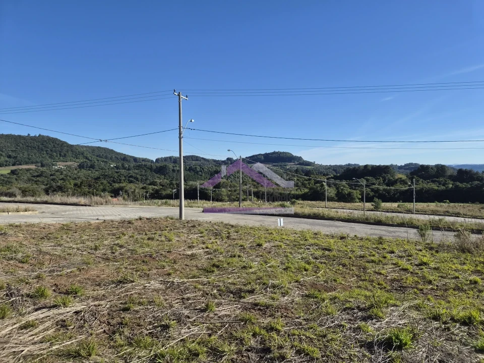 Excelente terreno de esquina à venda no Bairro Pinhal Alto, em Nova Petrópolis, na Serra Gaúcha