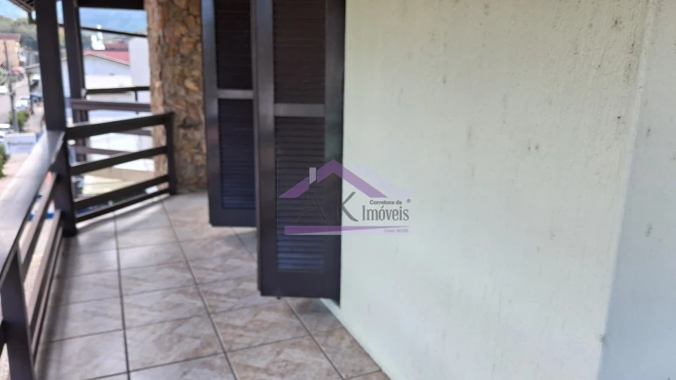 Apartamento com três quartos para locação no Centro de Picada Café, na Serra Gaúcha