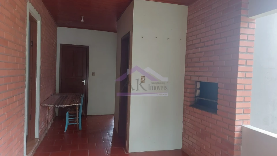 Casa com 3 quartos para locação, localizada as margens da BR-116, em Picada Café, na Serra Gaúcha