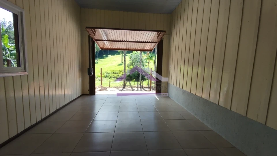 Aconchegante casa com dois dormitórios para locação no bairro Joaneta, em Picada Café, na Serra Gaúcha