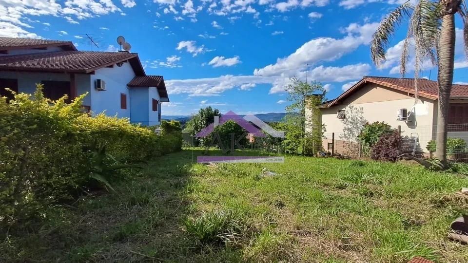 Excelente terreno com vista à venda na cidade de Ivoti