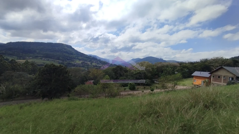 Imagens do imóveis Área de terra com vista panorâmica à venda próxima ao centro de Picada Café na Serra Gaúcha