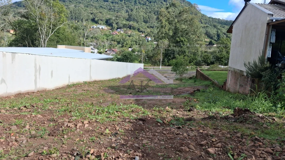 Terreno à venda no Centro de Picada Café, na Serra Gaúcha