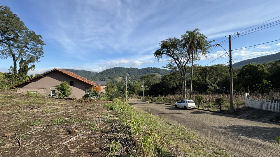 Terreno urbano à venda em Picada Café na Serra Gaúcha