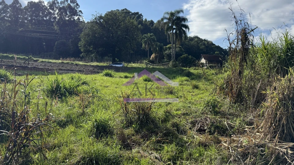 Imagens do imóveis Amplo terreno com vista à venda em Picada Café na Serra Gaúcha
