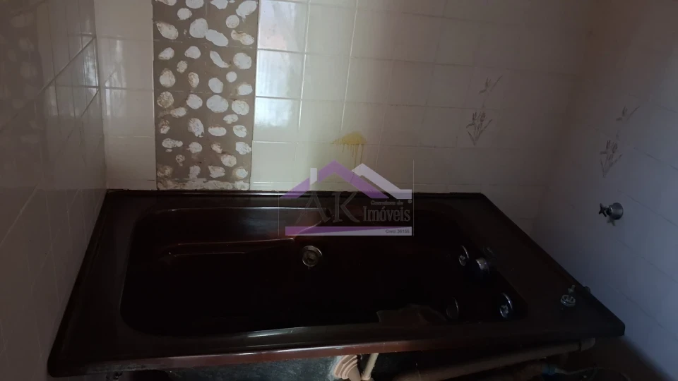 Casa com 3 quartos para locação, localizada as margens da BR-116, em Picada Café, na Serra Gaúcha