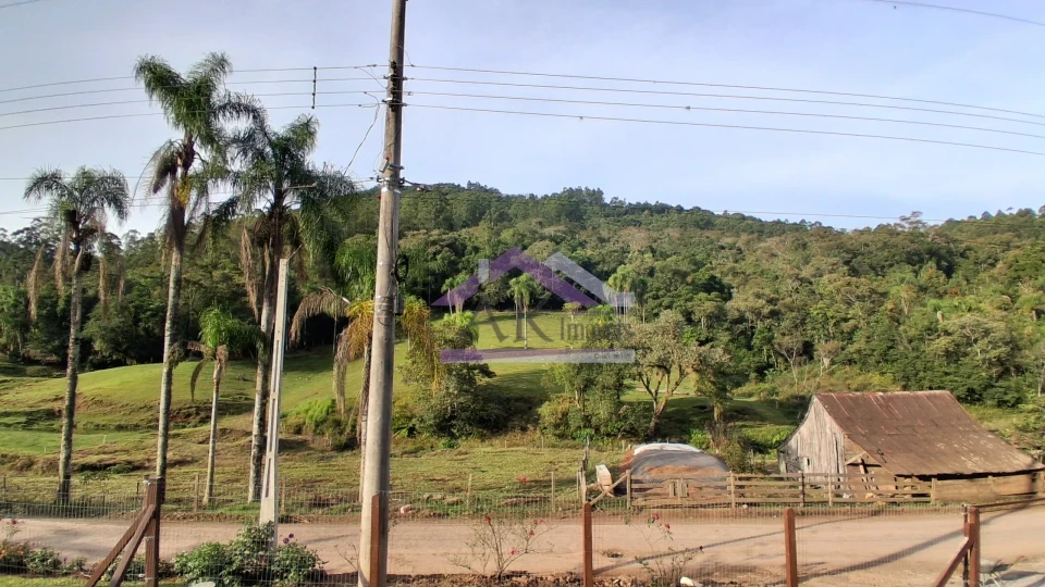 Aconchegante casa com 2 quartos para locação em Picada Café, na Serra Gaúcha