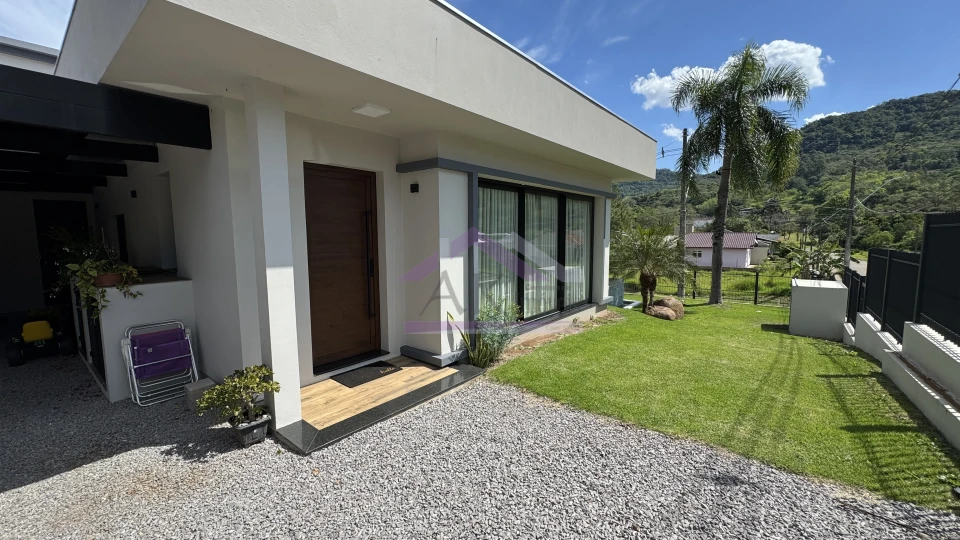 Imagens do imóveis Casa de alto padrão à venda em Picada Café na Serra Gaúcha