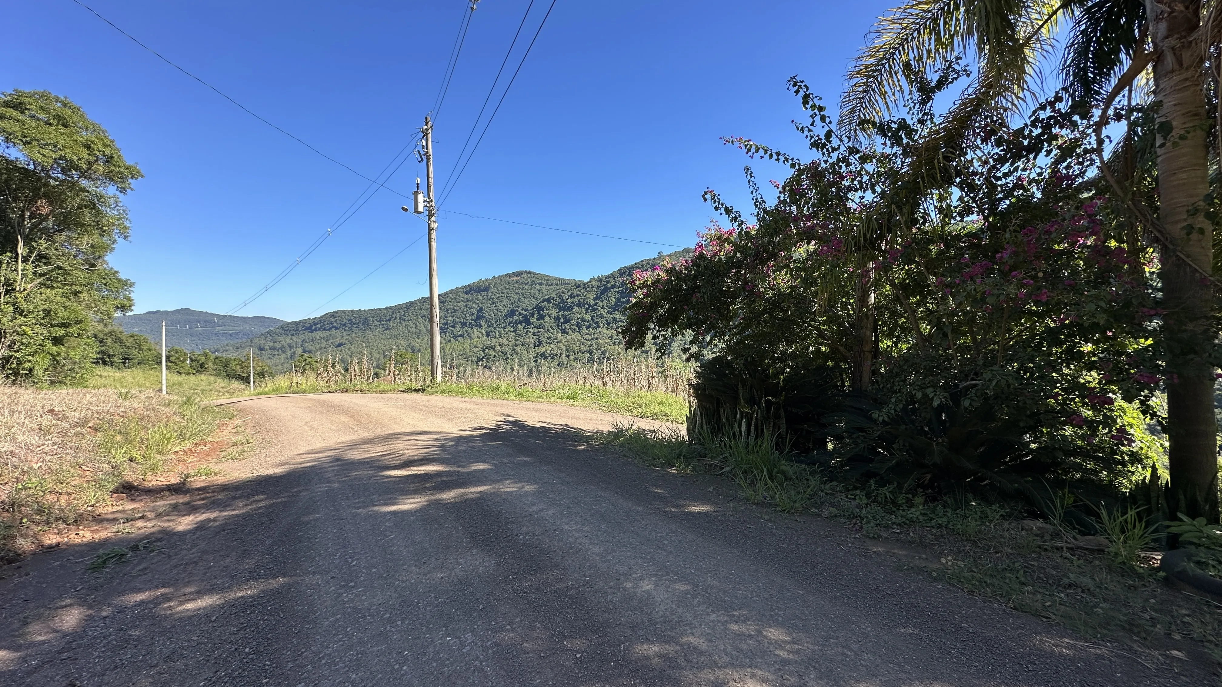 Área de terras com fundos para riacho à venda em Picada Café na Serra Gaúcha