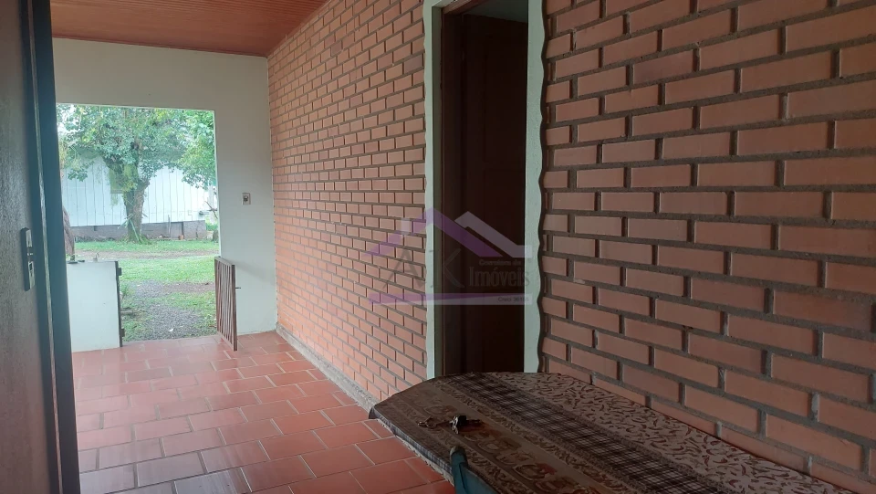 Casa com 3 quartos para locação, localizada as margens da BR-116, em Picada Café, na Serra Gaúcha