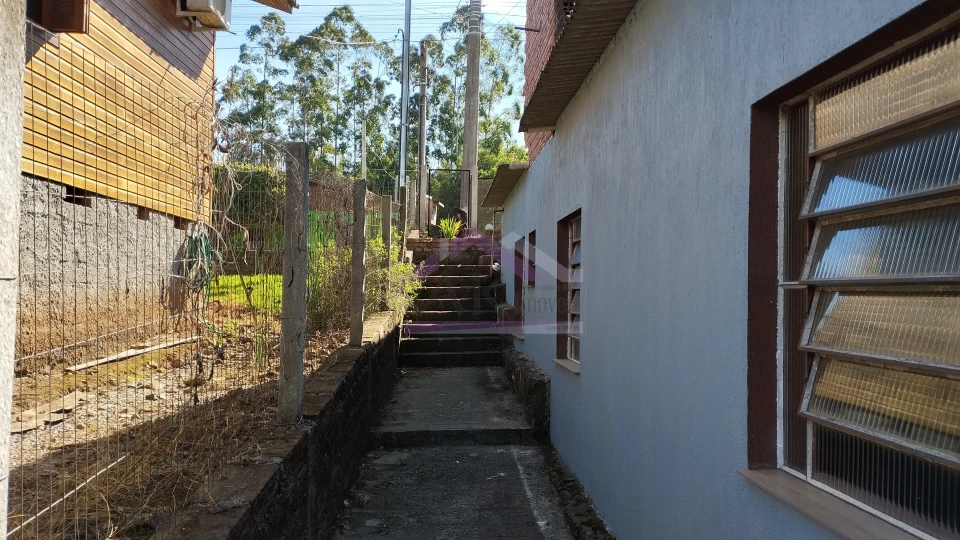 Excelente casa à venda no centro de Picada Café na Serra Gaúcha